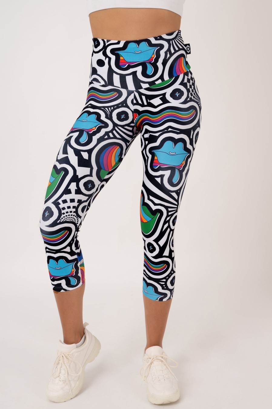 Women R2W CAPRI | Excuse My French Performance - High Waisted Capri Leggings