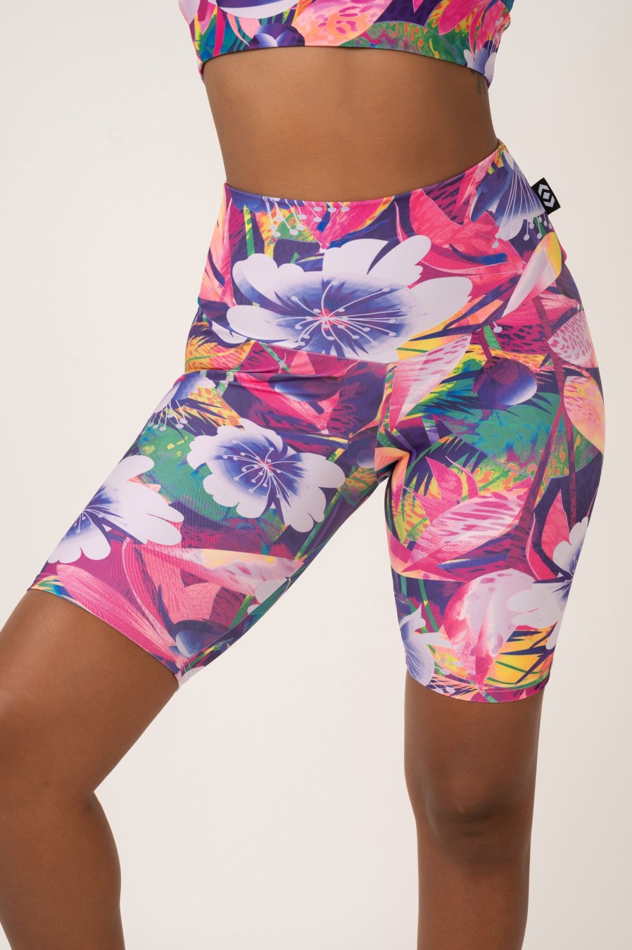 Women R2W LONG SHORTS | Down The Garden Path Performance - High Waisted Long Shorts