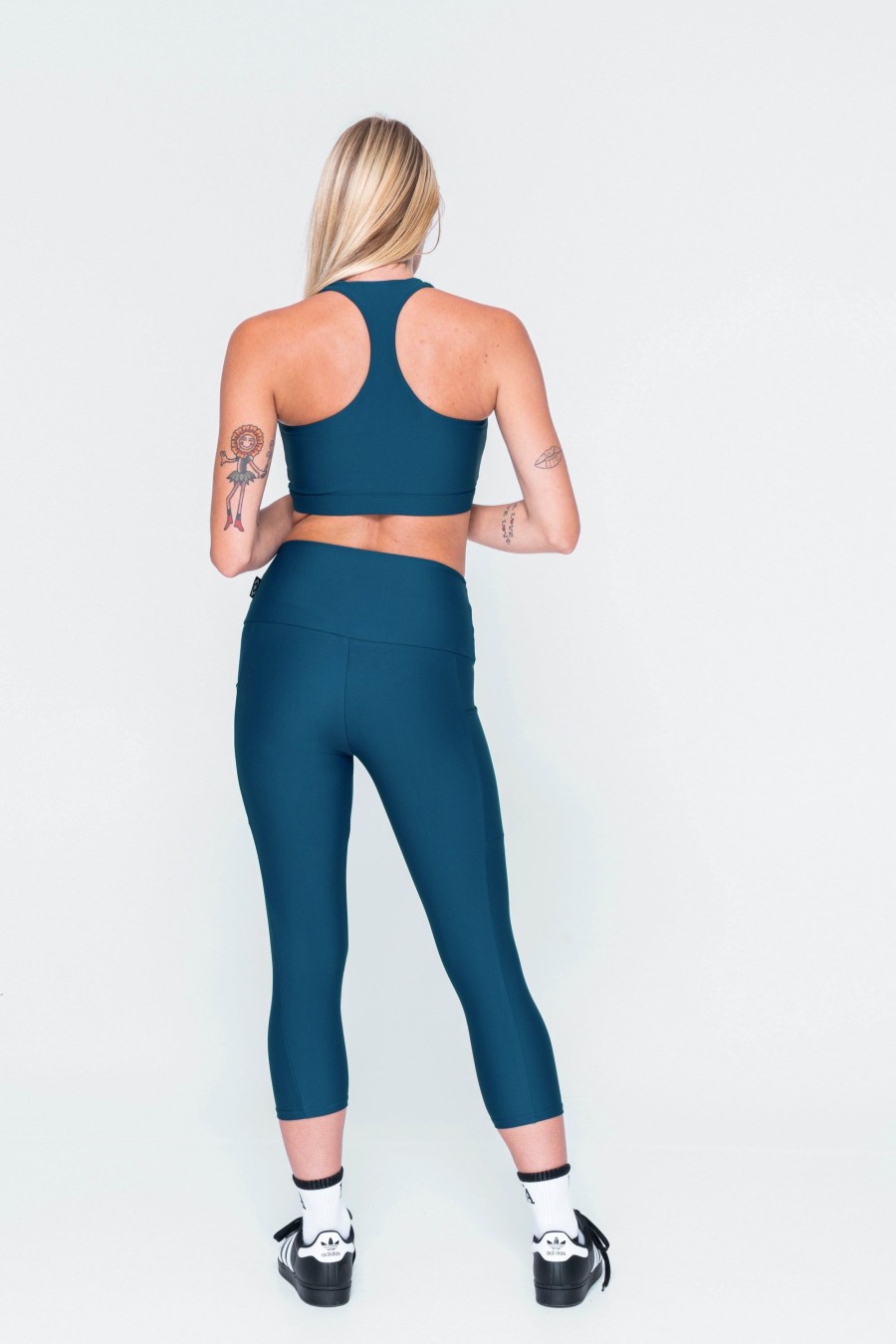 Women R2W CAPRI | Dark Teal Performance - Panel Pocket High Waisted Capri Leggings