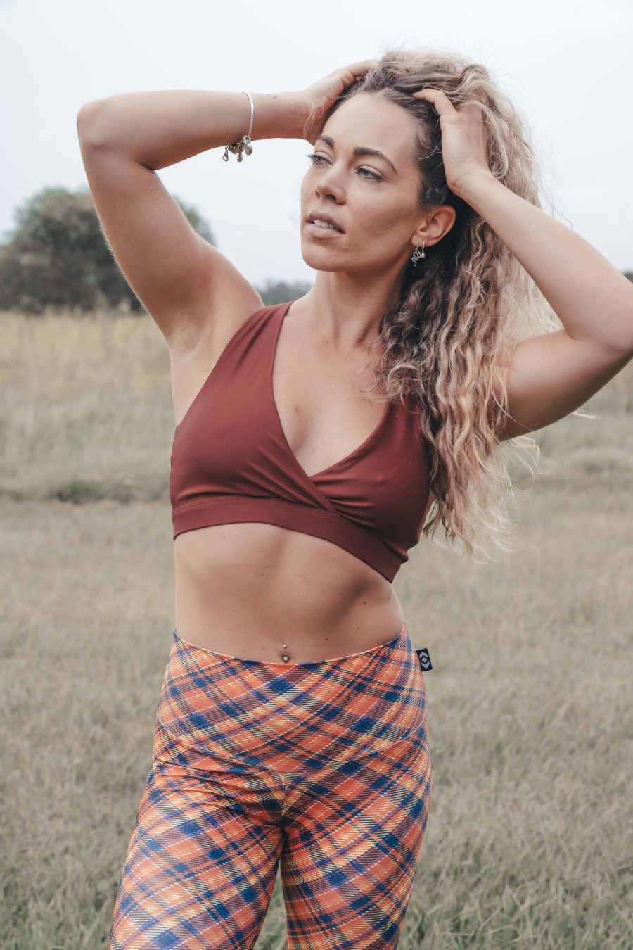 Women R2W CROP TOP | Burnt Copper Performance - Cross Over Crop