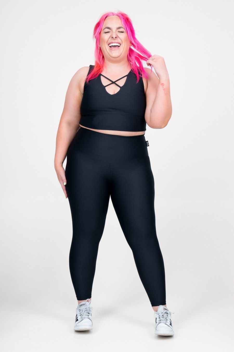 Women R2W 7/8 | Black Performance - High Waisted 7/8 Leggings