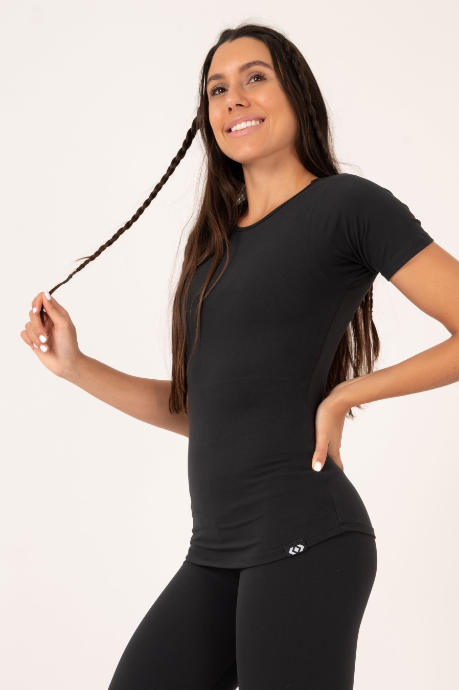 Women R2W FITTED TEE | Black Soft To Touch - Fitted Tee