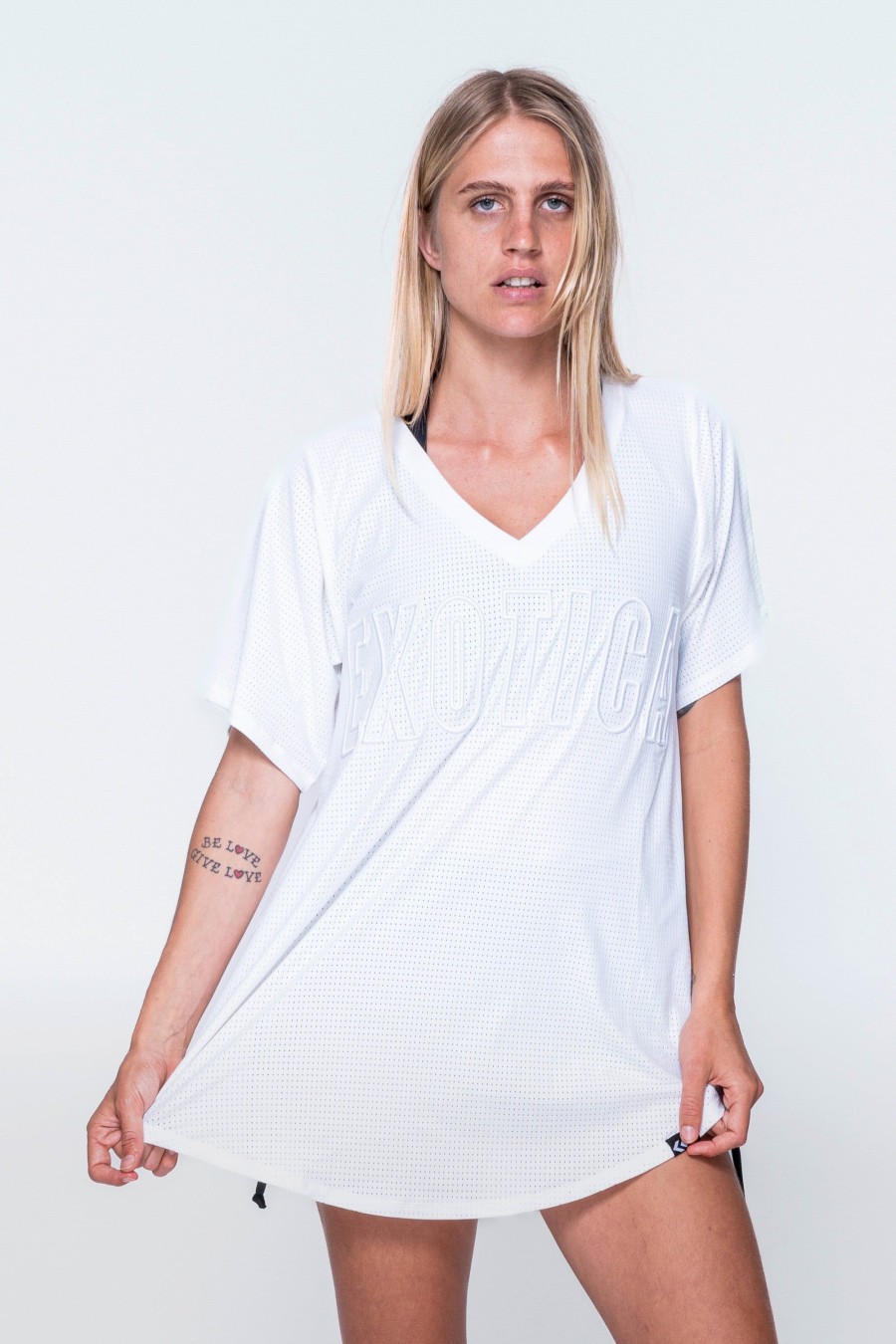 Women R2W BOYFRIEND TEE | White Bball Mesh - V Neck Exotica White Embroidered Boyfriend Tee