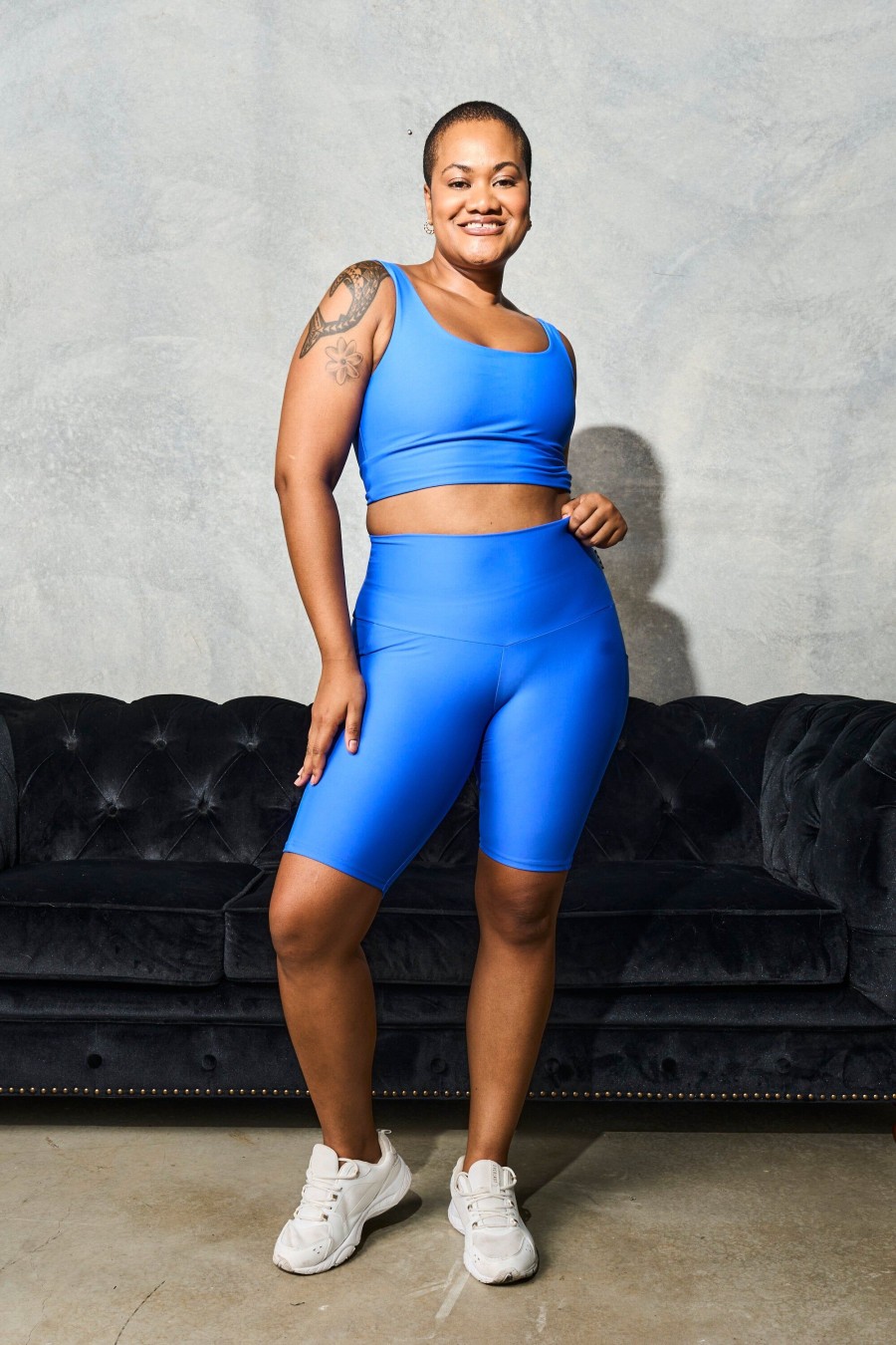 Women R2W CROP TOP | Electric Blue Performance - Scoop Neck Comfort Crop Top