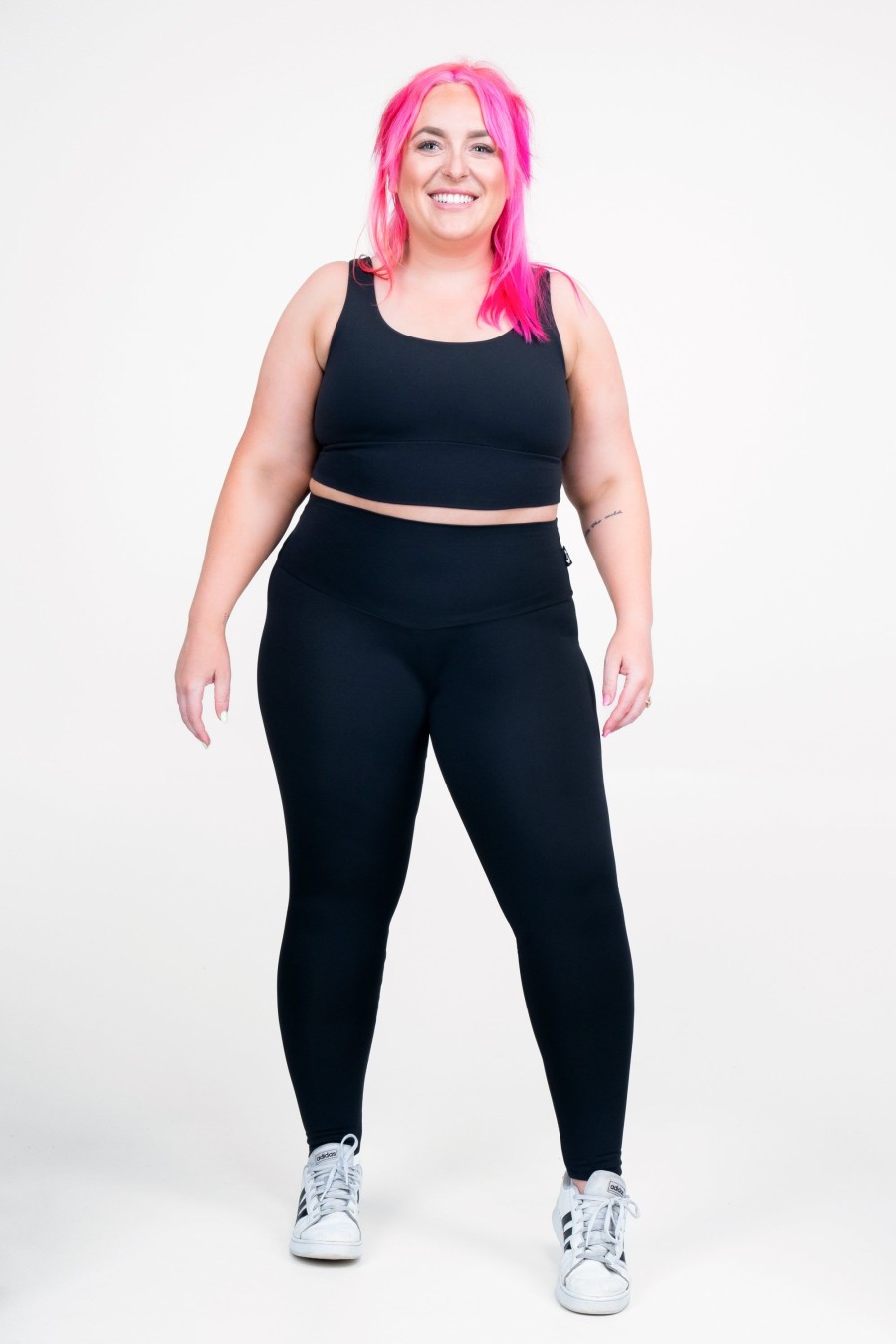 Women R2W LEGGINGS | Black Body Contouring - High Waisted Leggings