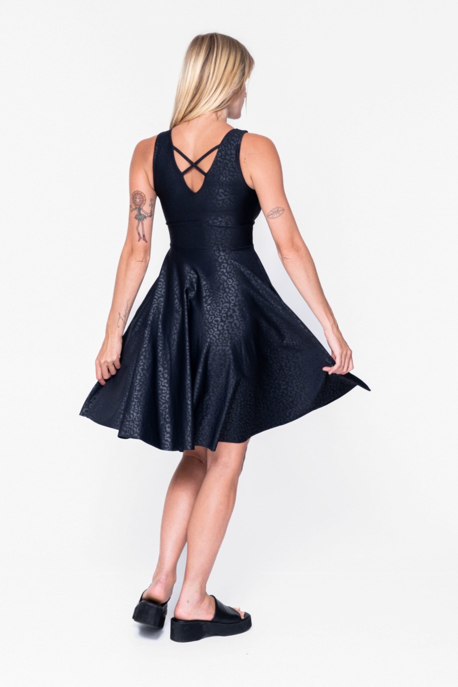 Women R2W DRESS | Black Exotic Touch Jag - Reversible Comfort Crop Midi Dress