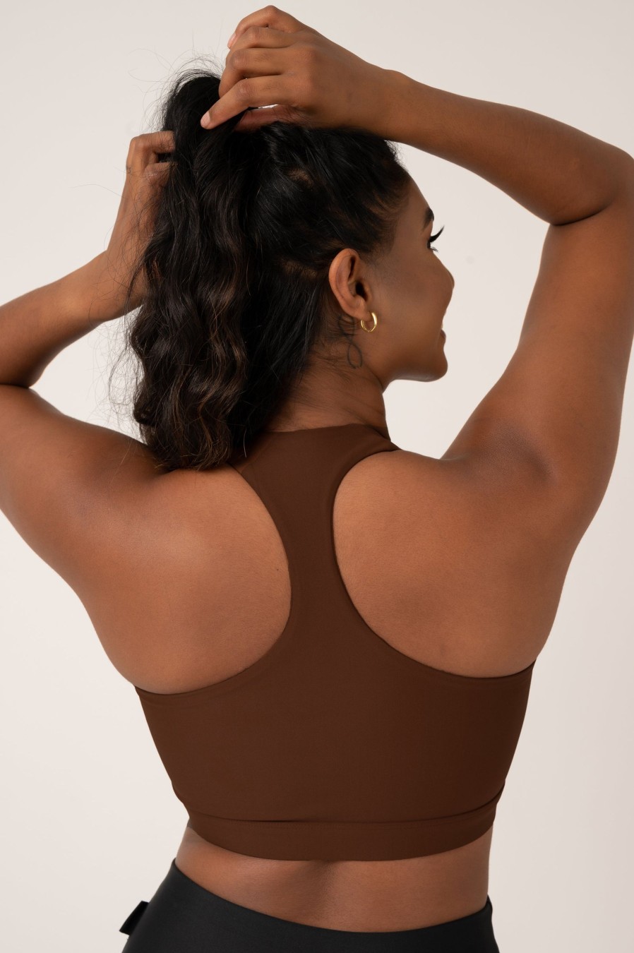 Women R2W CROP TOP | Chocolate Performance - Deep V Crop