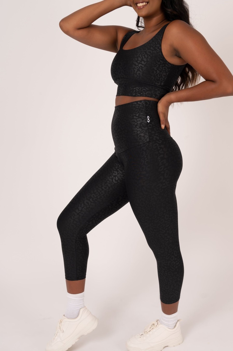 Women R2W CAPRI | Black Exotic Touch Jag - Extra High Waisted Capri Leggings