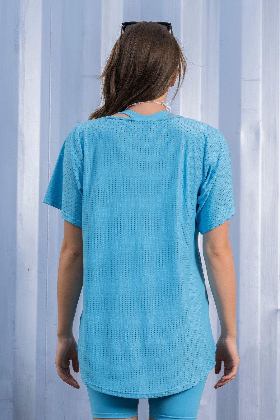 Women R2W BOYFRIEND TEE | Aqua Bball Mesh - V Neck Boyfriend Tee