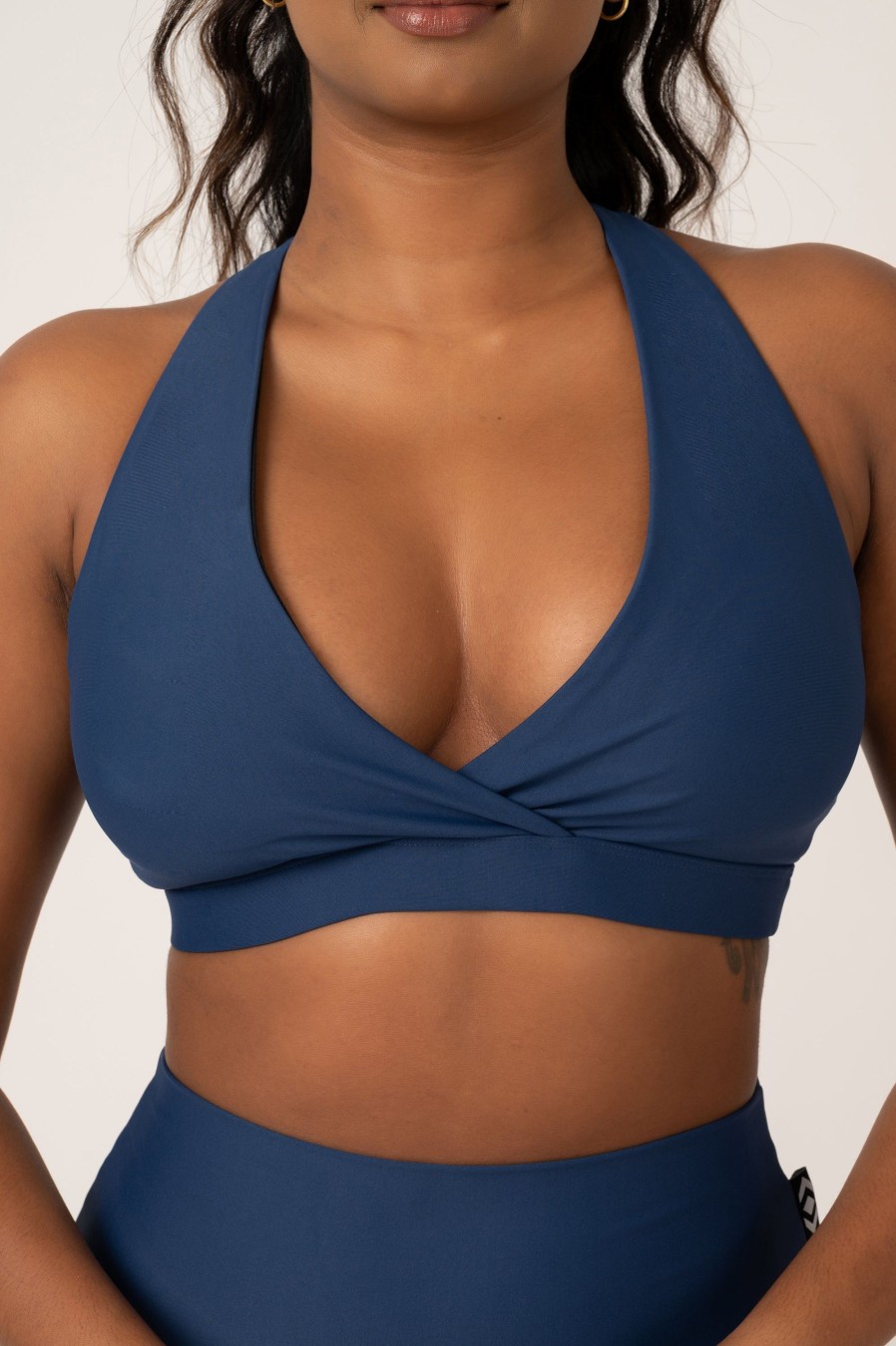 Women R2W CROP TOP | Navy Performance - Cross Over Crop