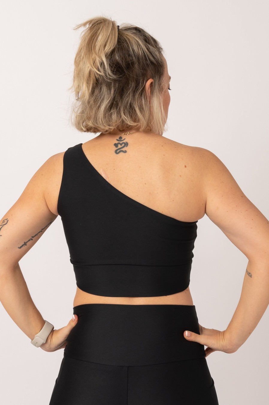 Women R2W CROP TOP | Black Performance - One Shoulder Comfort Crop Top