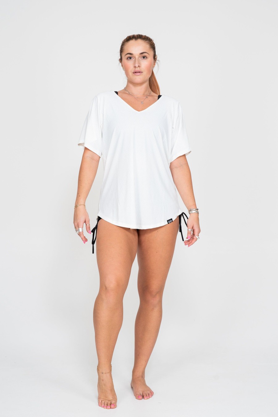 Women R2W BOYFRIEND TEE | White Bball Mesh - V Neck Boyfriend Tee