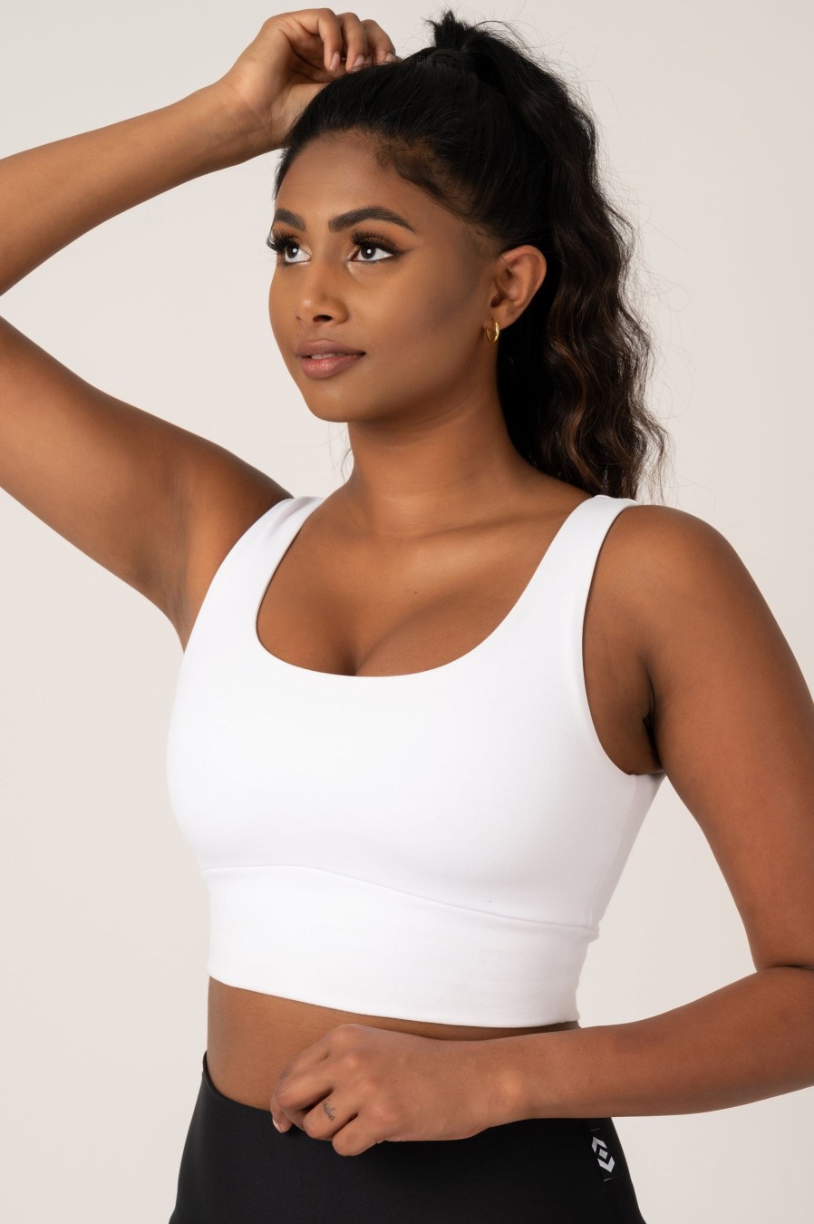 Women R2W CROP TOP | White Body Contouring - Scoop Neck Comfort Crop Top