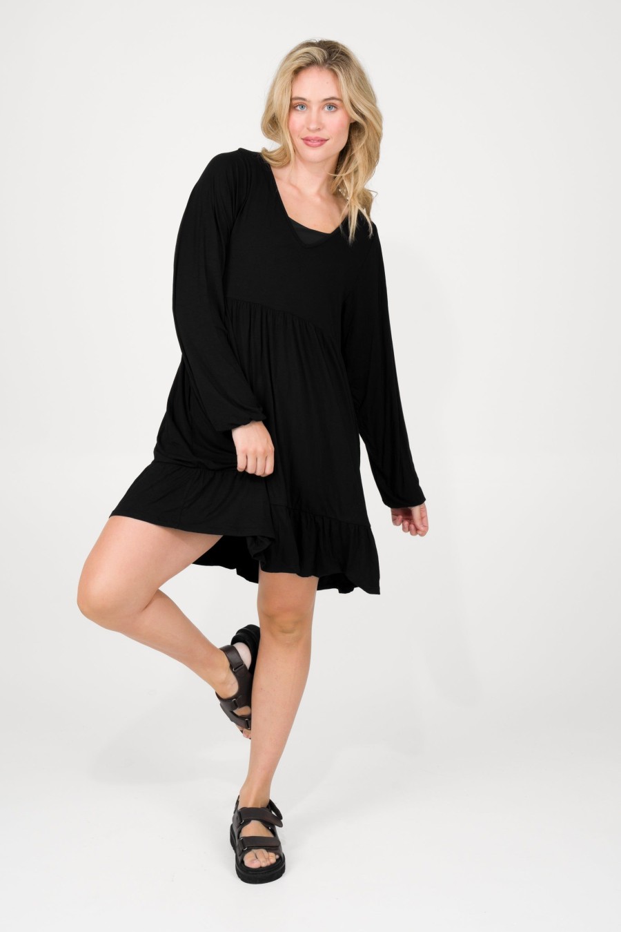 Women R2W DRESS | Black Slinky To Touch - Baby Doll Tiered V Neck Mini Dress W/ Elasticated Sleeve